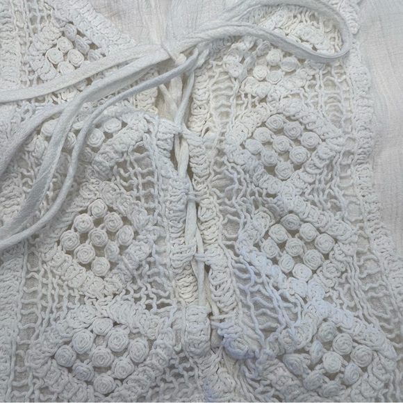 Milk & Honey White puff sleeve Crochet Lace Up Top Blouse size Large - Picture 10 of 10